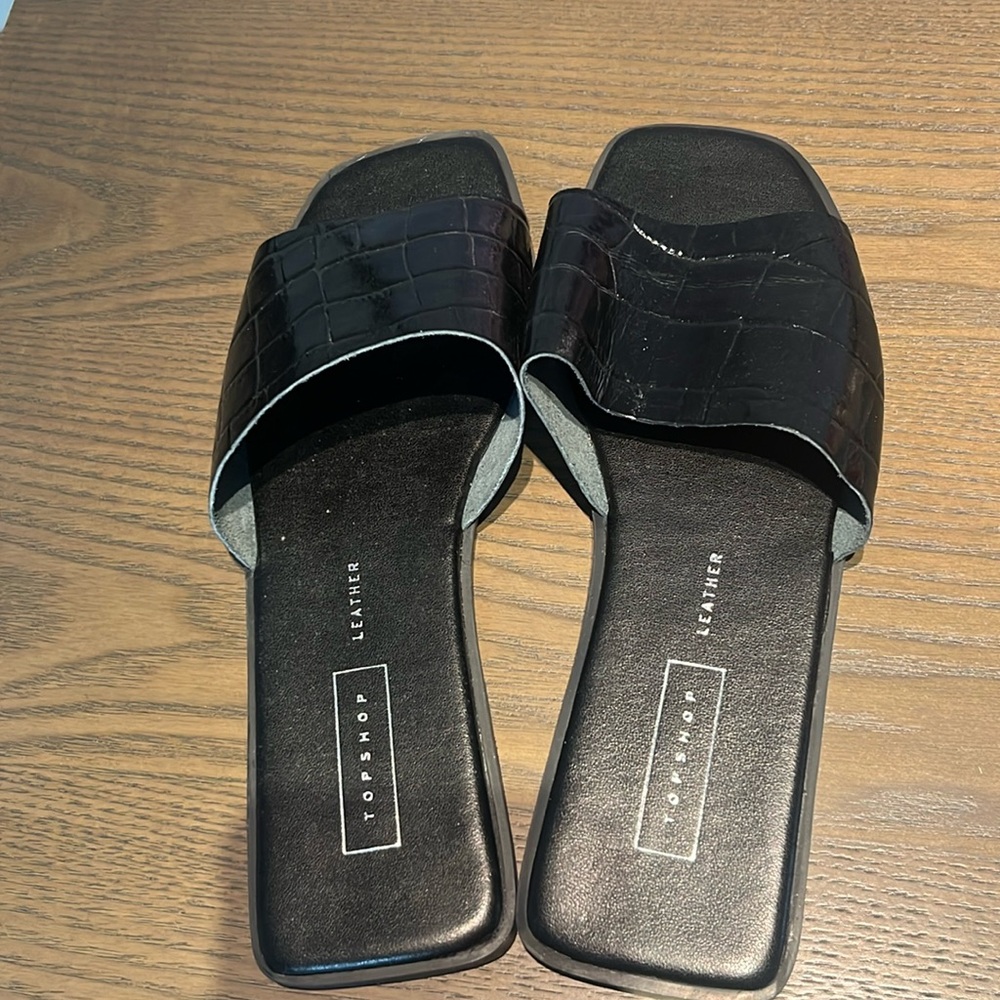 TOPSHOP Size 9 Black Croc Embossed Indian Leather Flat Open Toe Slides Sandals